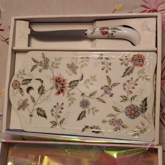 Vintage Andrea by Sadek CheeseBoard/Knife🔪 - Picture 1 of 8